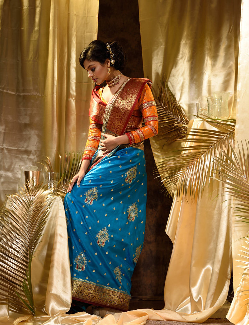 Firozi Banarasi Saree in Banarasi silk with Weaving - SR23851