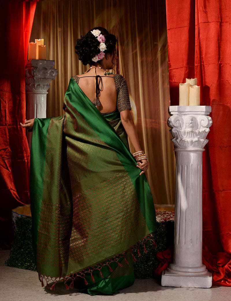 Dark Green With Copper Pattu Silk Saree with All Over Beautiful Floral Jacquard Weave Design